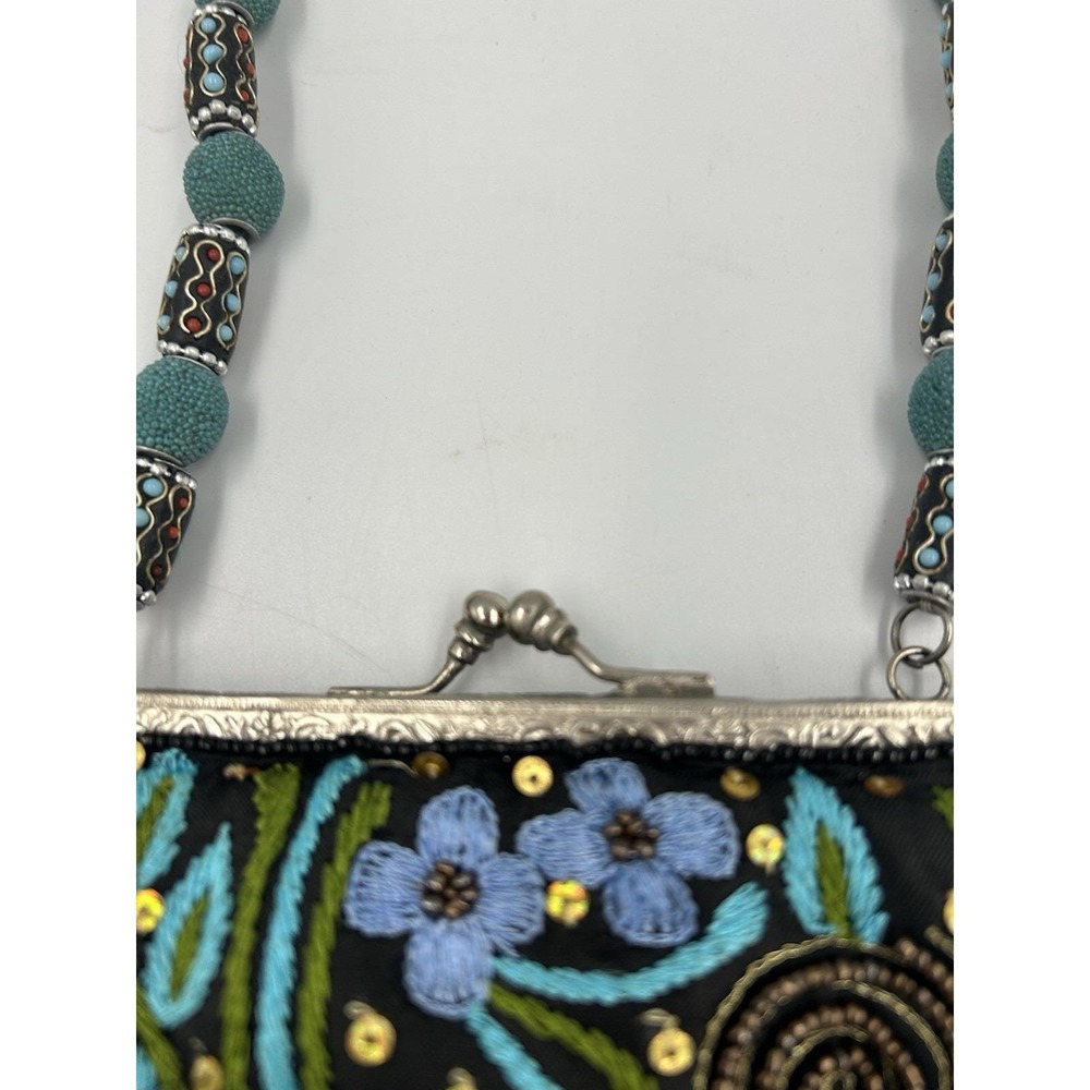 Bougainvillea Floral Beaded Embroidered Sequin Kiss Lock Clutch Strap Lined - Picture 5 of 10